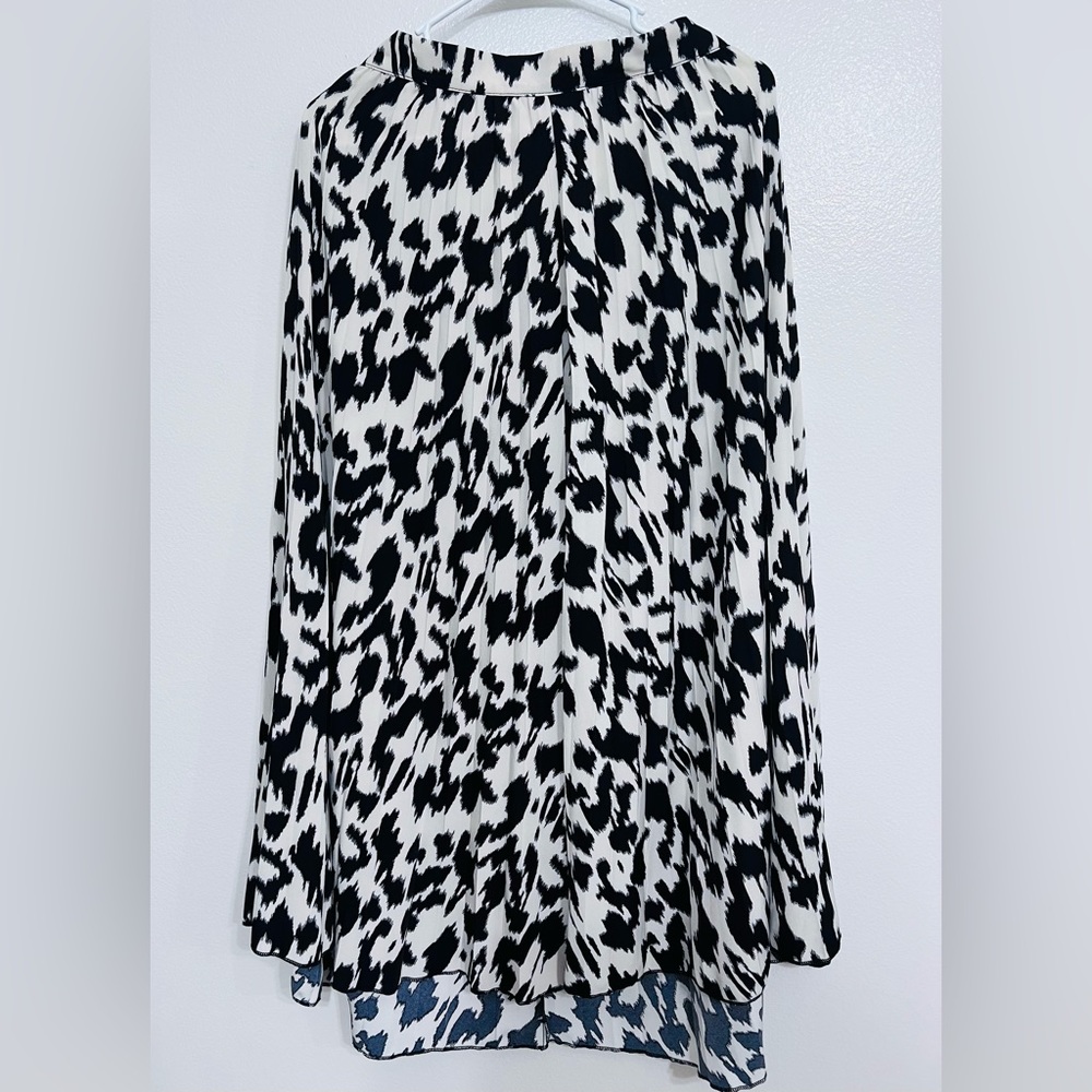 Animal print pleated skirt